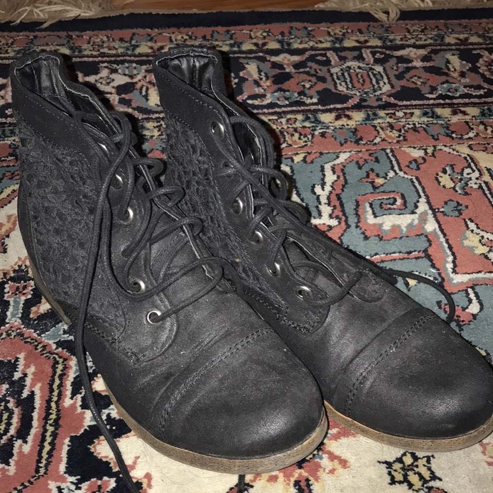 Black shoes